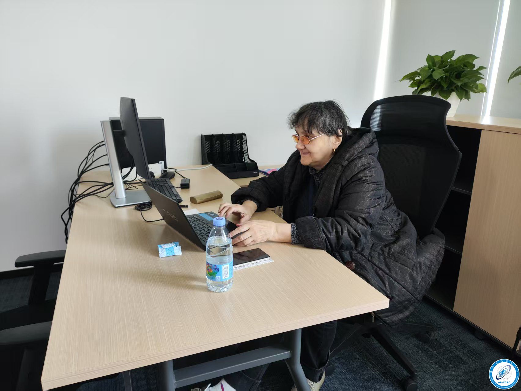 99561996.jpg 俄罗斯专家来访.jpg